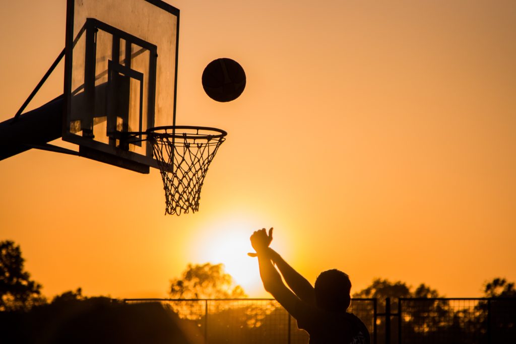 5-helpful-tips-for-buying-a-basketball-hoop-contentrally