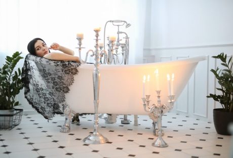 Bathtub Photoshoot Ideas