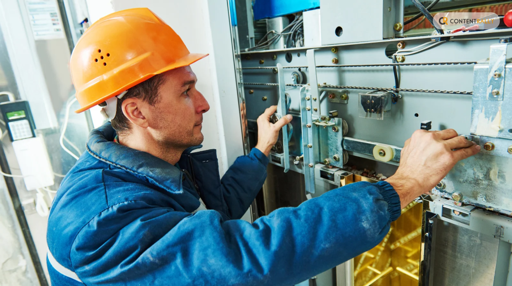 Elevator Mechanic